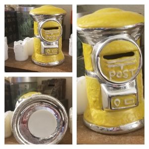 Like new adorable post office coin bank